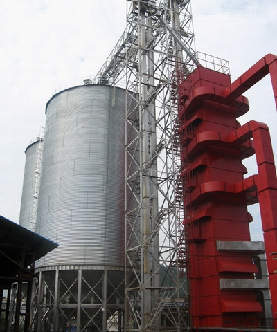 Russia customers in steel silo